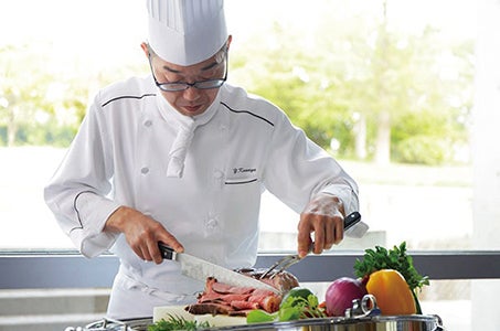 (枚方・高槻)大塚国際美術館と当社基準最上級Sランクホテルグランドニッコー淡路ランチバイキング徳島淡路日帰り 世界の名画をお楽しみ♪たっぷり3時間滞在1